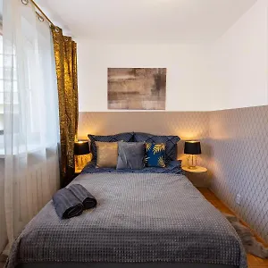 Clicktheflat Bellottiego , Warszawa Polska