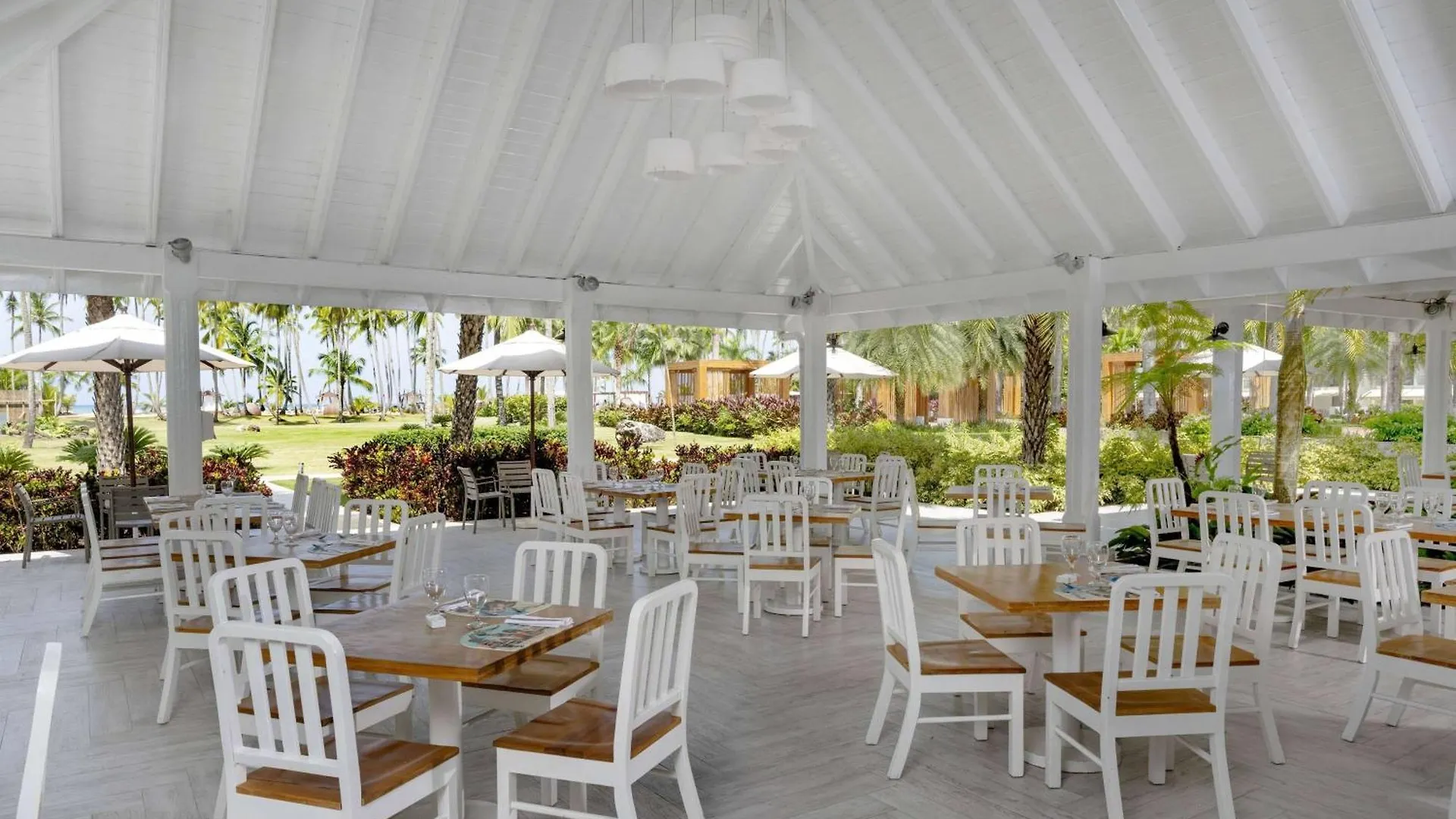 Курортный комплекс Viva V Samana By Wyndham, A Trademark Adults All Inclusive Лас Терренас